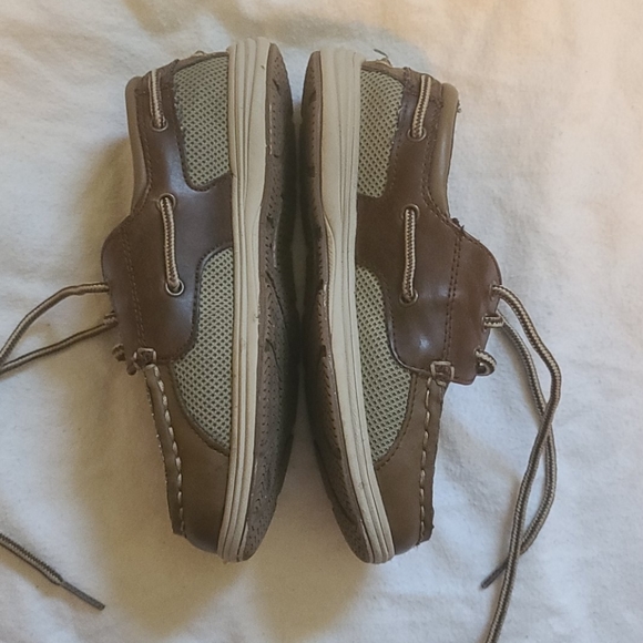 American Eagle Boys Brown Shoes - Picture 3 of 7